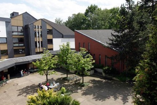 St. Albertus Altenheim in Leverkusen